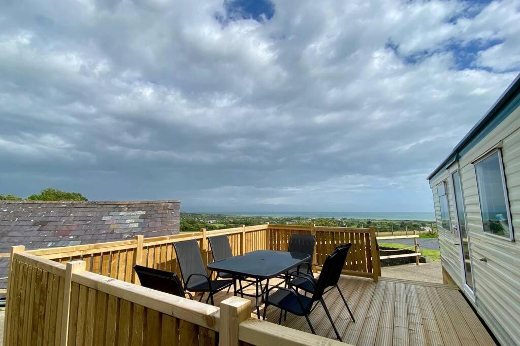 Snowdon Bay - North Wales - Stunning Llyn Peninsula Mountain & Ocean Views - Wilde Retreats Villa Pwllheli Luaran gambar