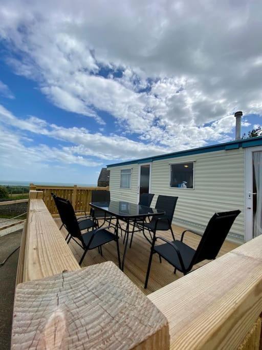 Snowdon Bay - North Wales - Stunning Llyn Peninsula Mountain & Ocean Views - Wilde Retreats Villa Pwllheli Luaran gambar