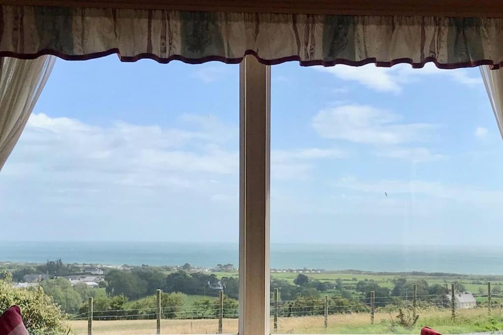 Snowdon Bay - North Wales - Stunning Llyn Peninsula Mountain & Ocean Views - Wilde Retreats Villa Pwllheli Luaran gambar